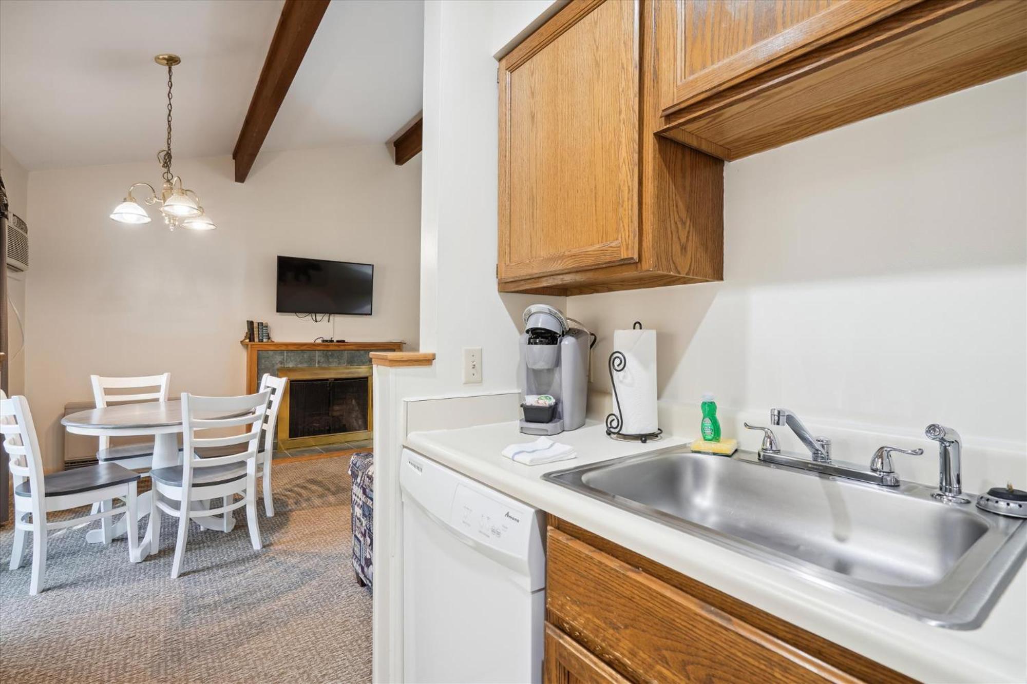 Cedarbrook Queen Suite 202 Киллингтон Экстерьер фото